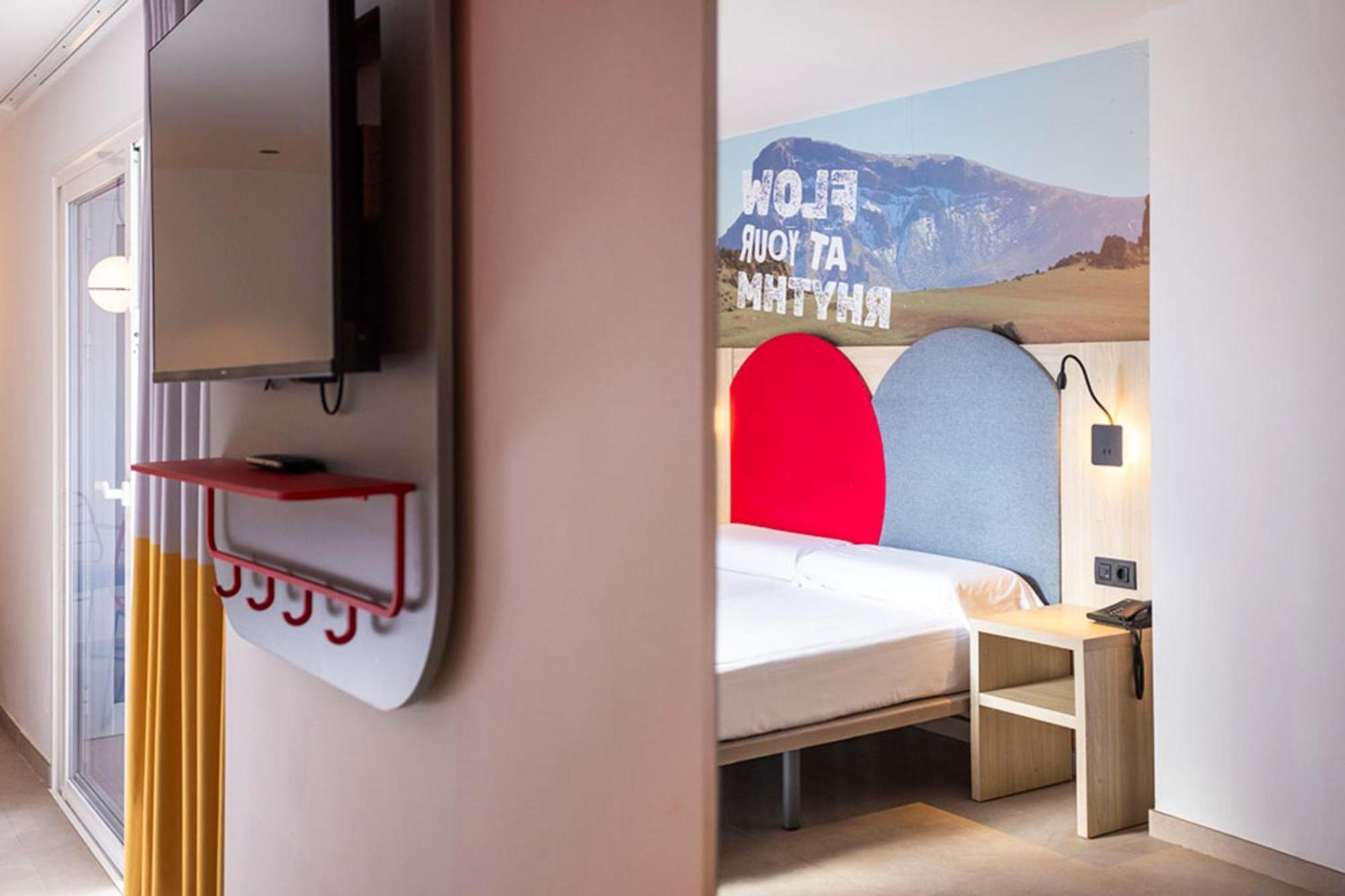 Hotel Sholeo Gigantes (adults Only) 3*